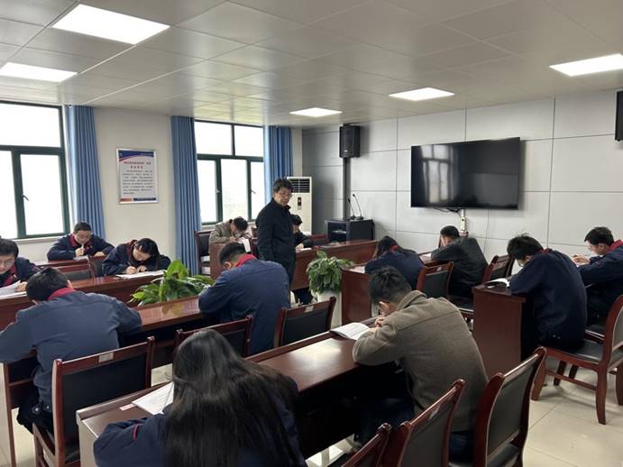 建材公司、檢測公司聯(lián)合開展管理人員業(yè)務(wù)提升考試