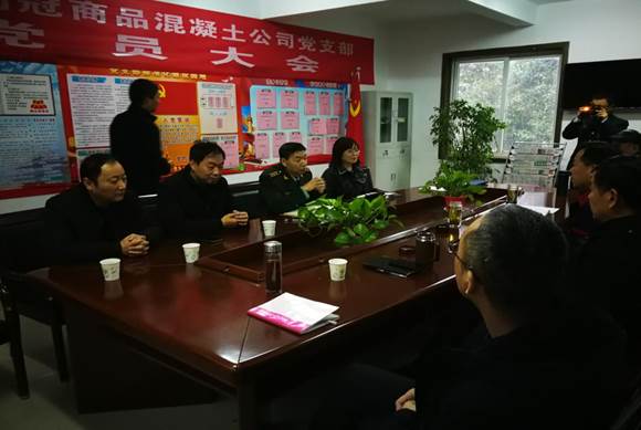 銅官區(qū)區(qū)委常委、人武部到商品混凝土公司開展專項(xiàng)督導(dǎo)工作